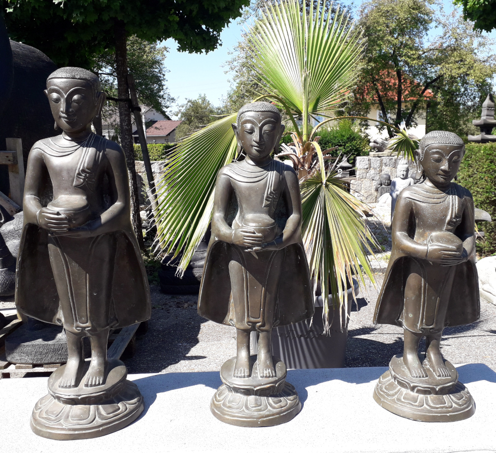 gruppe moenche antik, bronze