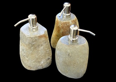 Seifenspender aus Stein