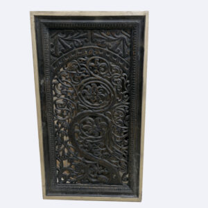Handgeschnitztes Relief