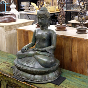 Buddha earthtouching
