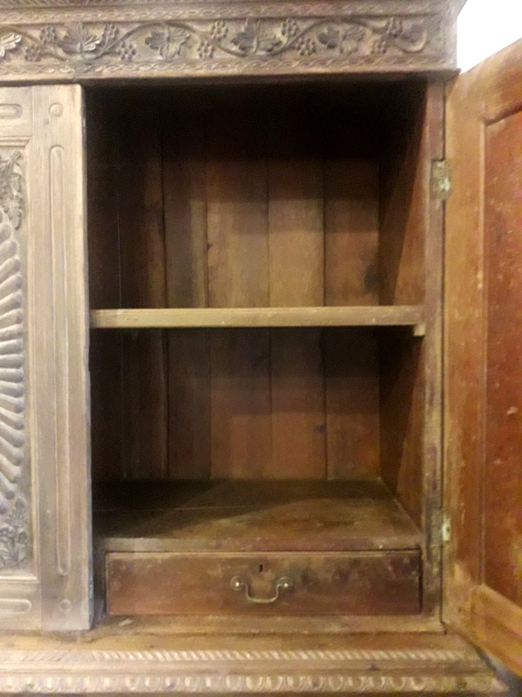 sunflower-schrank-antik-detail-weiliwohn