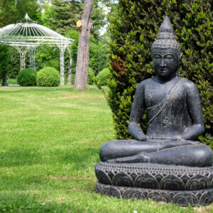 Sitzender Buddha mit Flamme der Erleuchtung