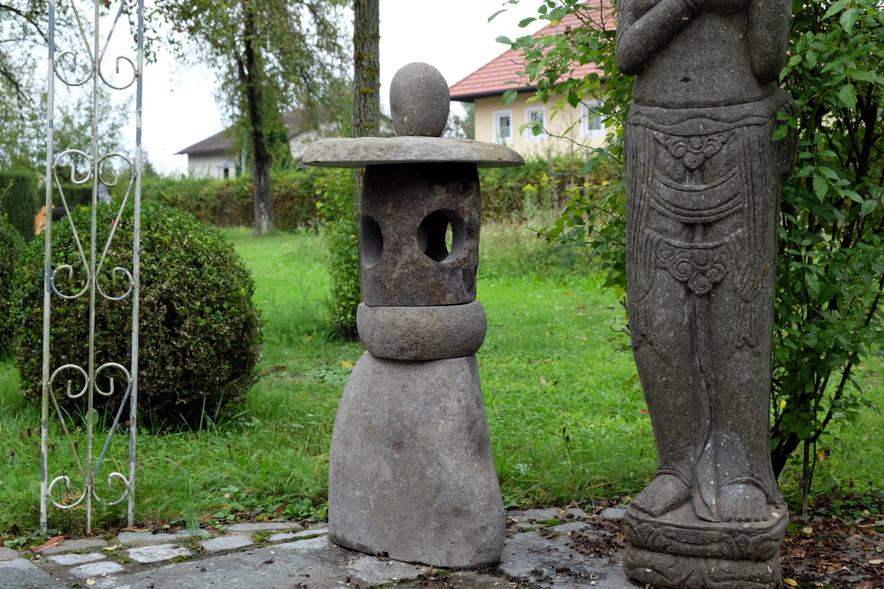 Große Gartenlaterne aus Flusstein 100cm weiliwohn