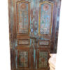 schrank mit riegelschloss