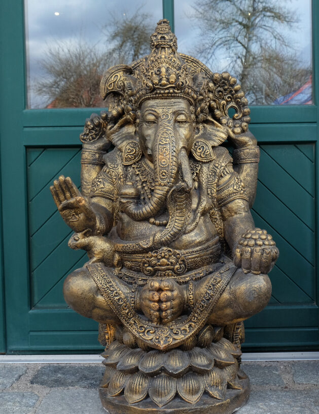 Ganesha mit goldener Patina