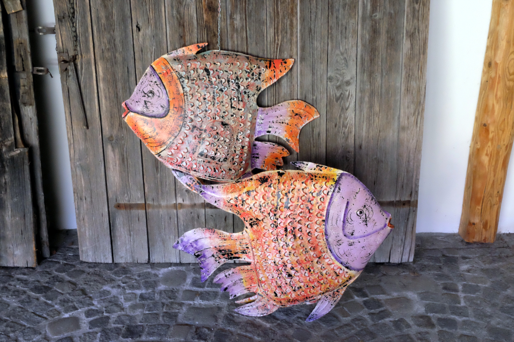 grosse fische aus eisen bunt bemalt tierfigur mit innen platz für eine grosse kerze