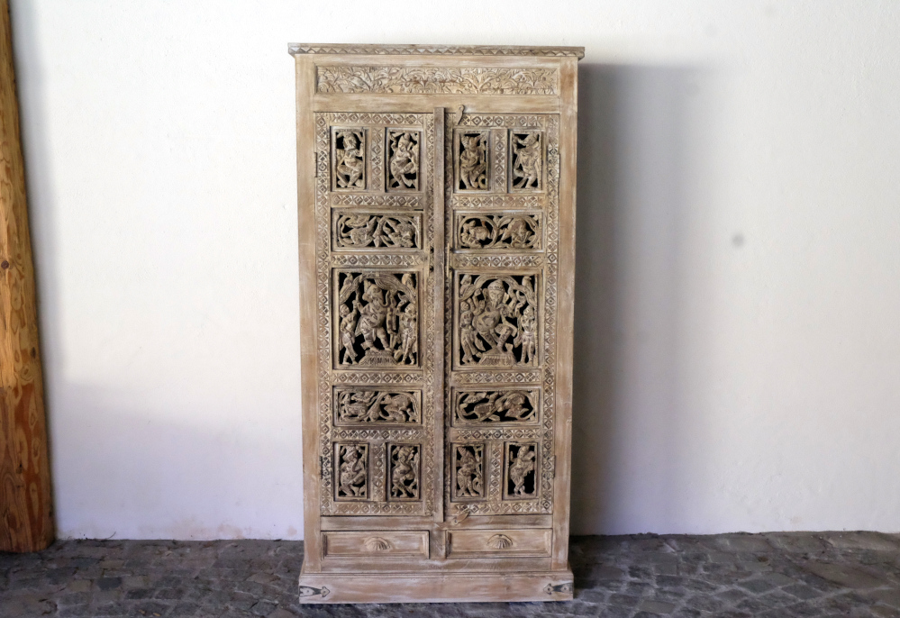 schrank kasten aus indien mit handgeschnitzten tueren vollholz