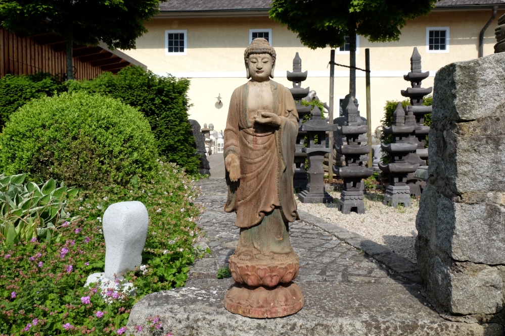 alter stehender buddha handgeschnitzt medizinbuddha unikat aus china