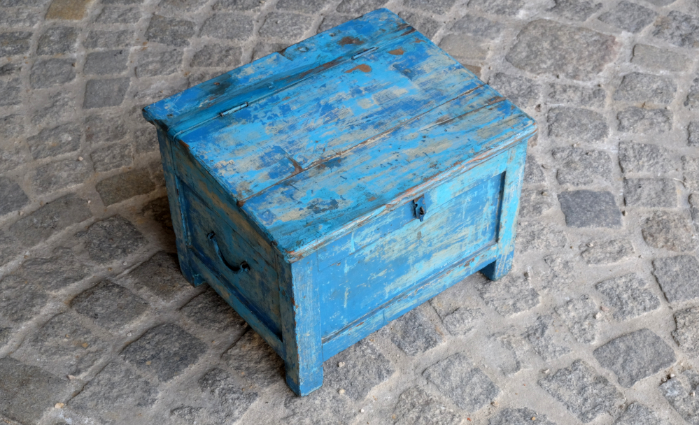 Holzkiste Blau 40x33x30