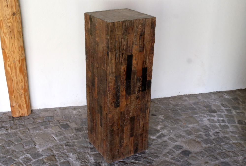 Podest aus Teak-Holz