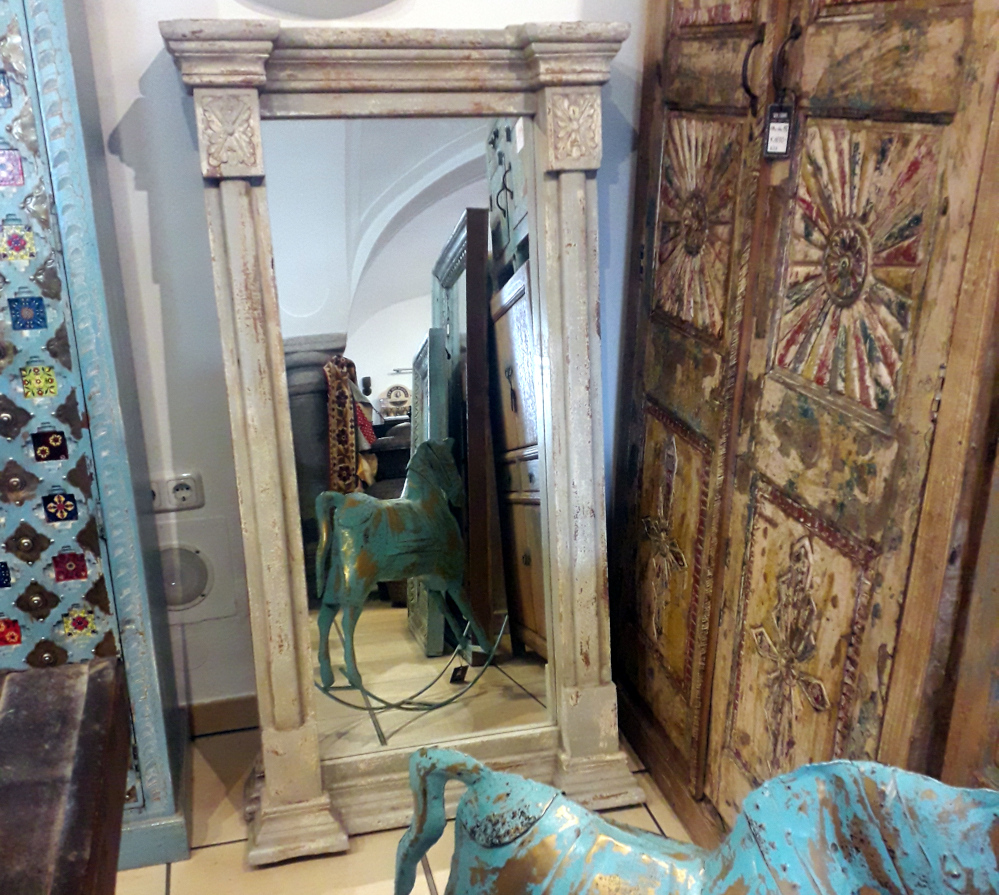 Grosser indischer spiegel