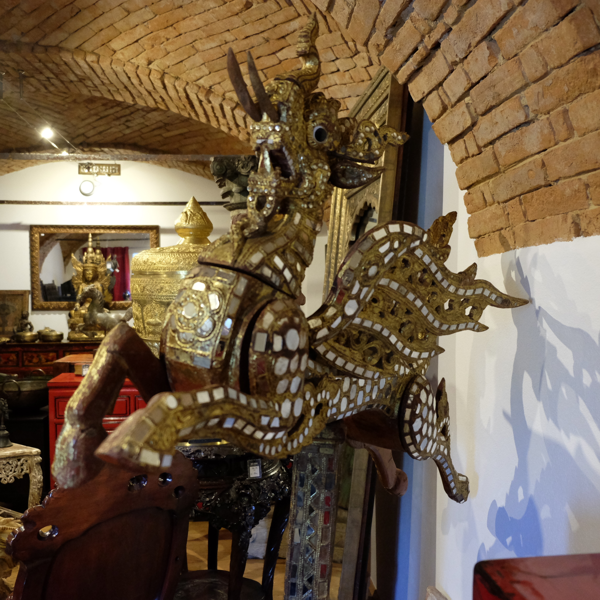 Drachenpferd Burma Antik