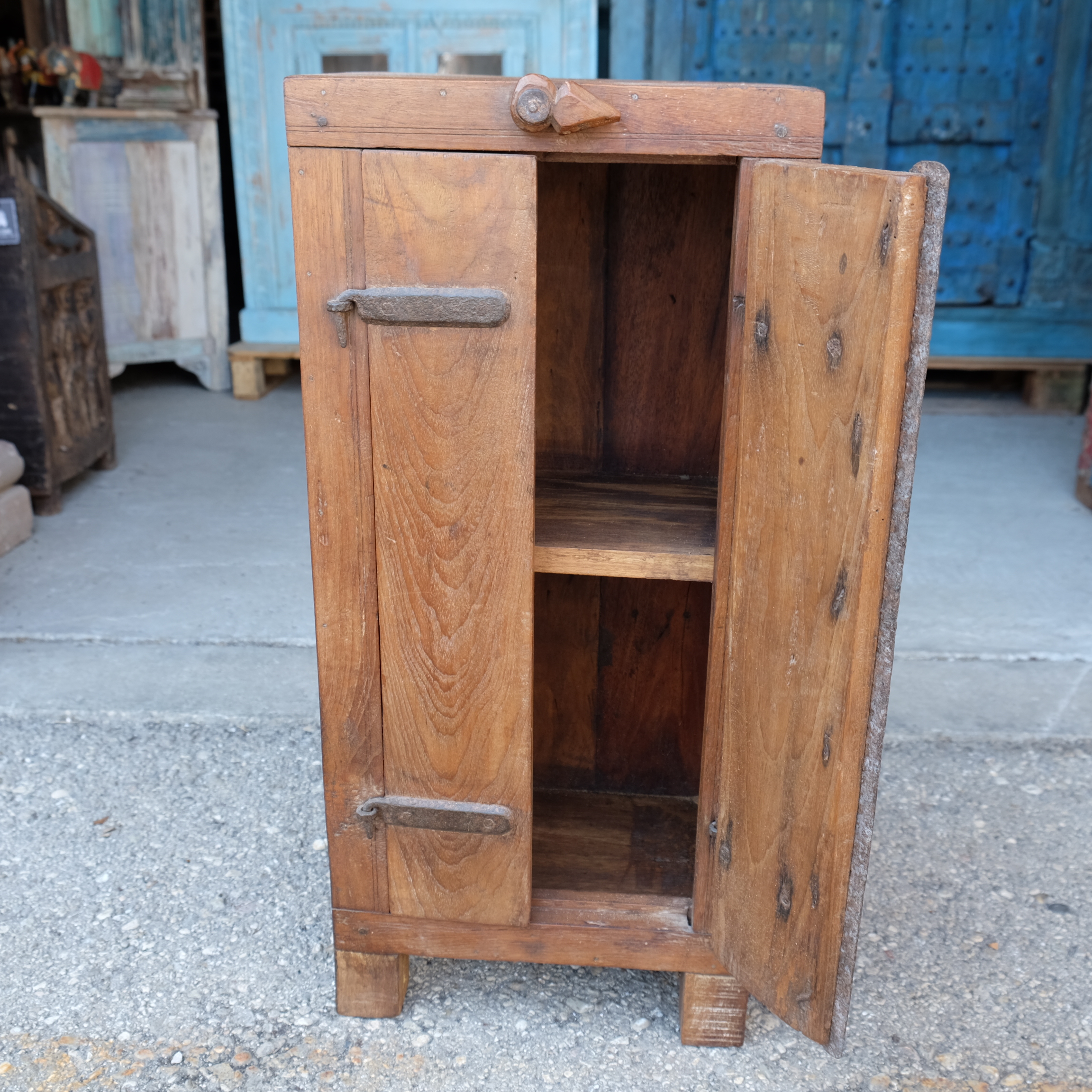 Kästchen Sheeshamholz 30x23x67