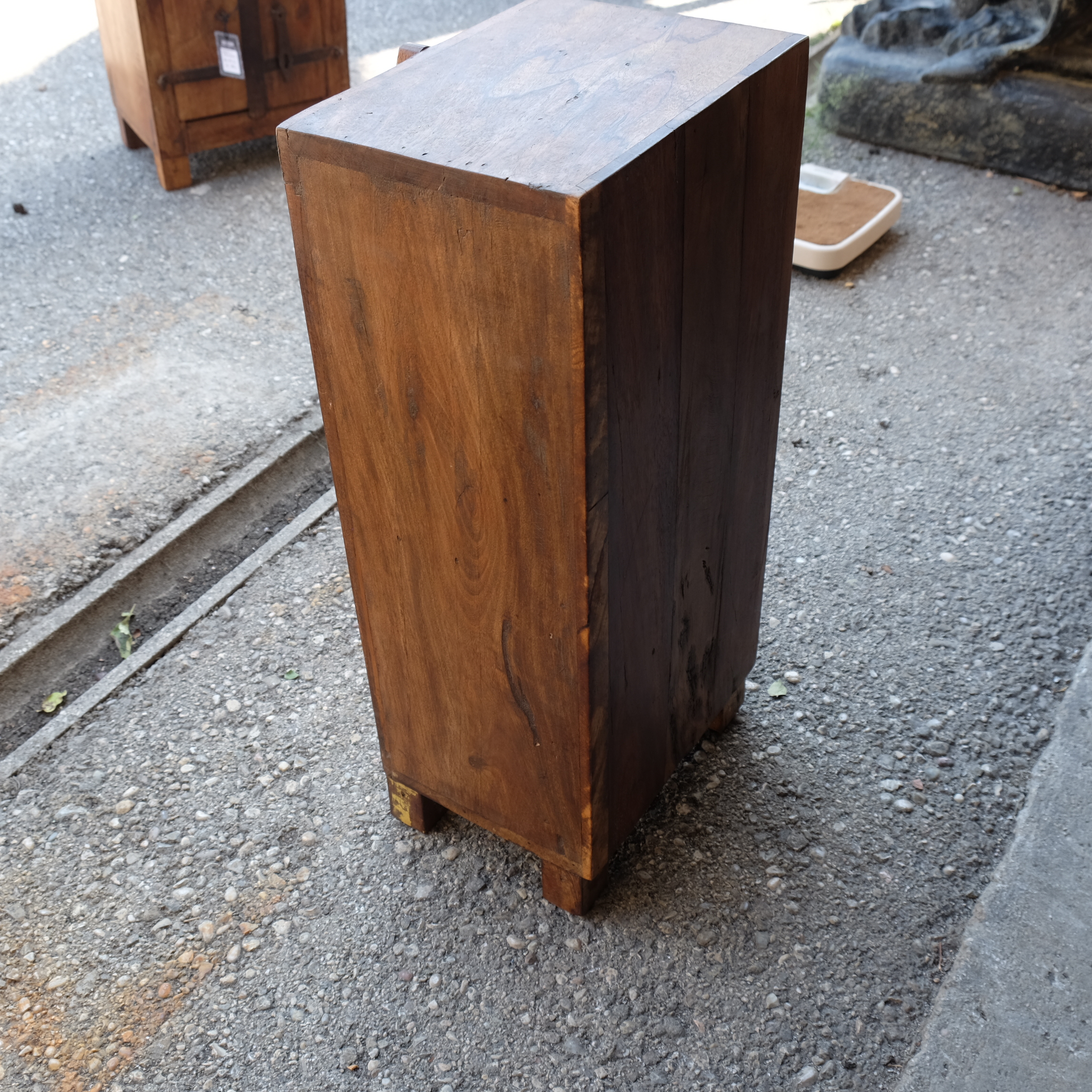 Kästchen Sheeshamholz 30x23x67