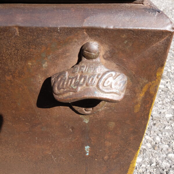 Alte Kühlkiste Coca-Cola