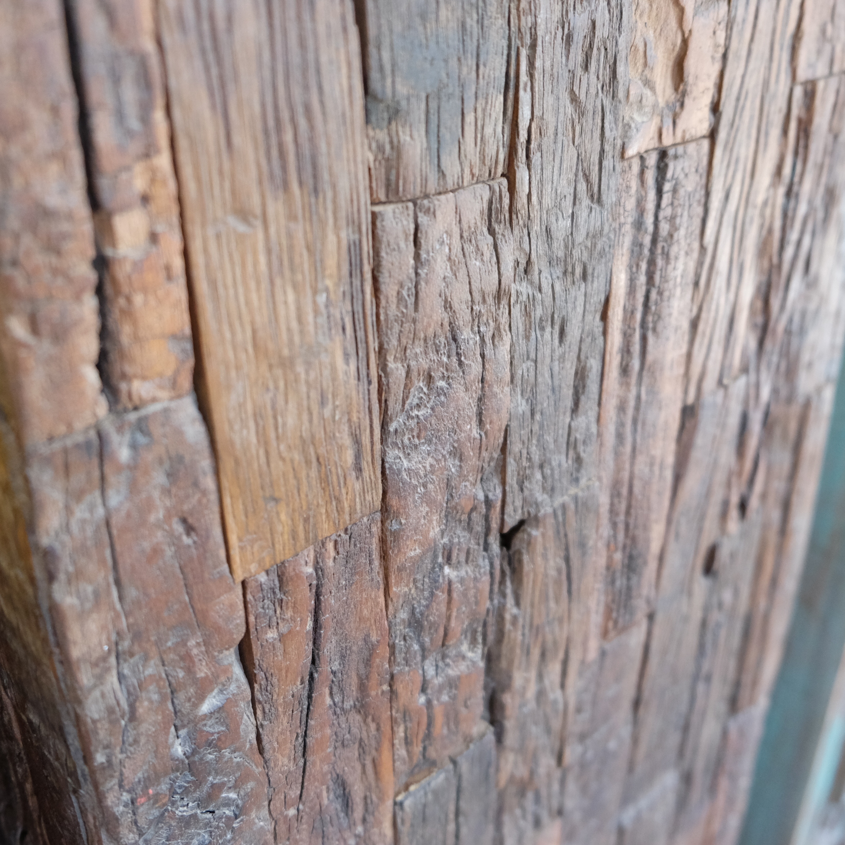 Podest aus Teak-Holz