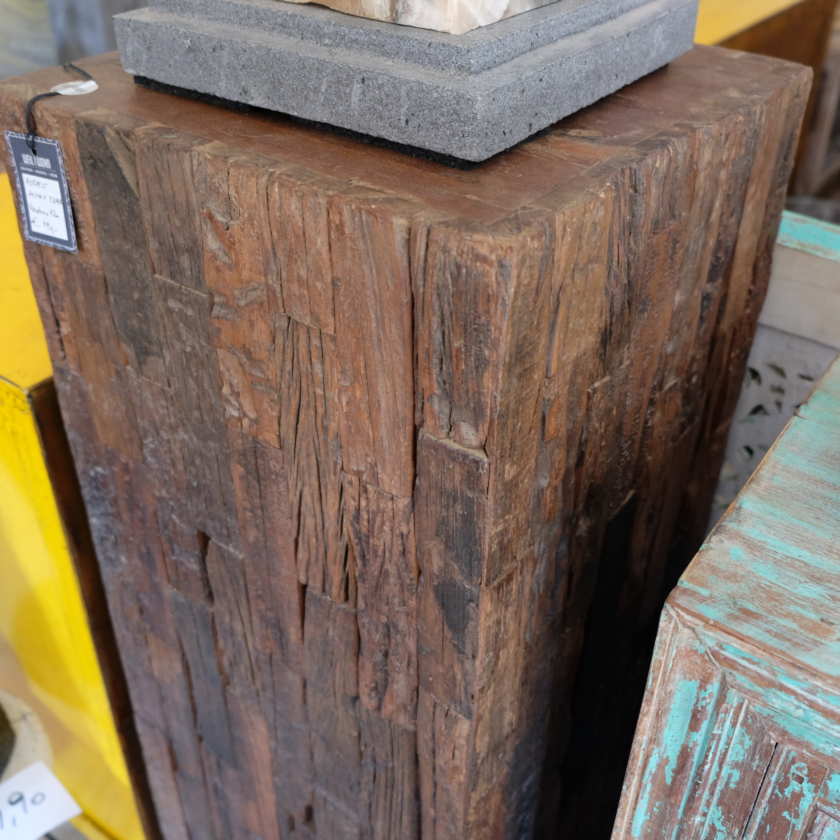 Podest aus Teak-Holz