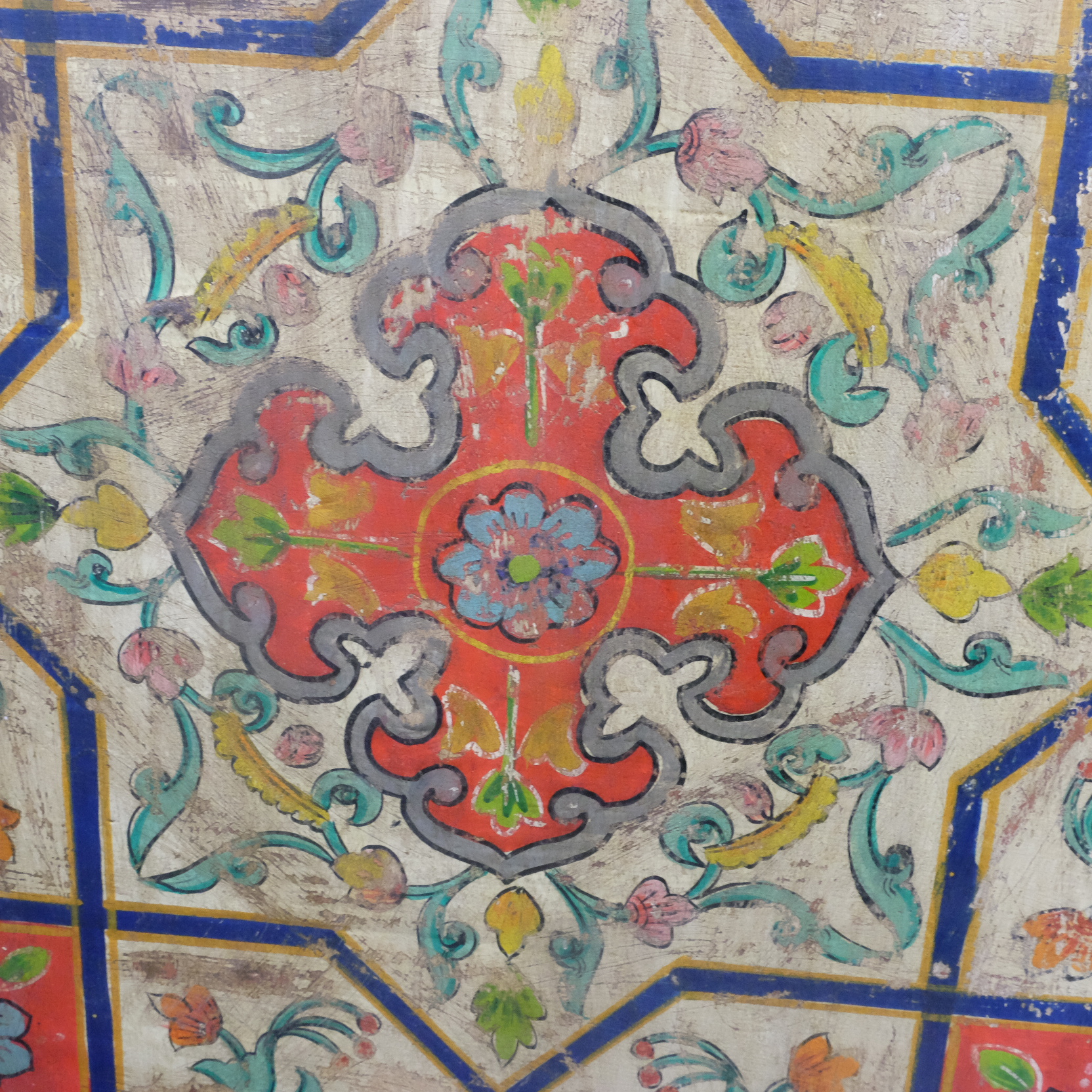 Relief Tempelritter florale Malerei