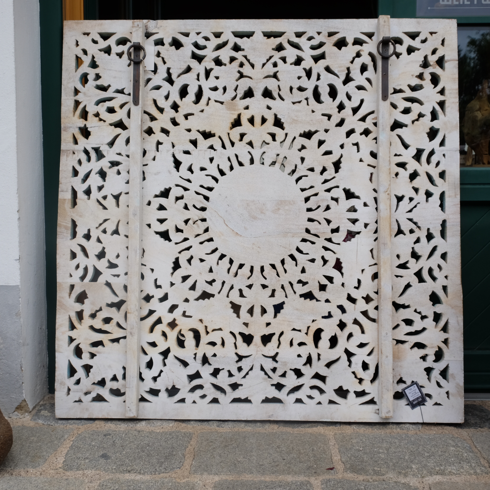 Quadratisches Relief aus Indien 120x120