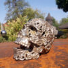 totenkopf-versilbert-weiliwohn versilberter totenkopf aus bronze