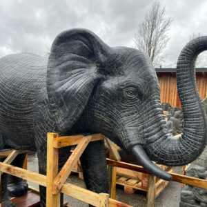 Großer Elefant aus frostsicherem Steinguss, Eyecatcher