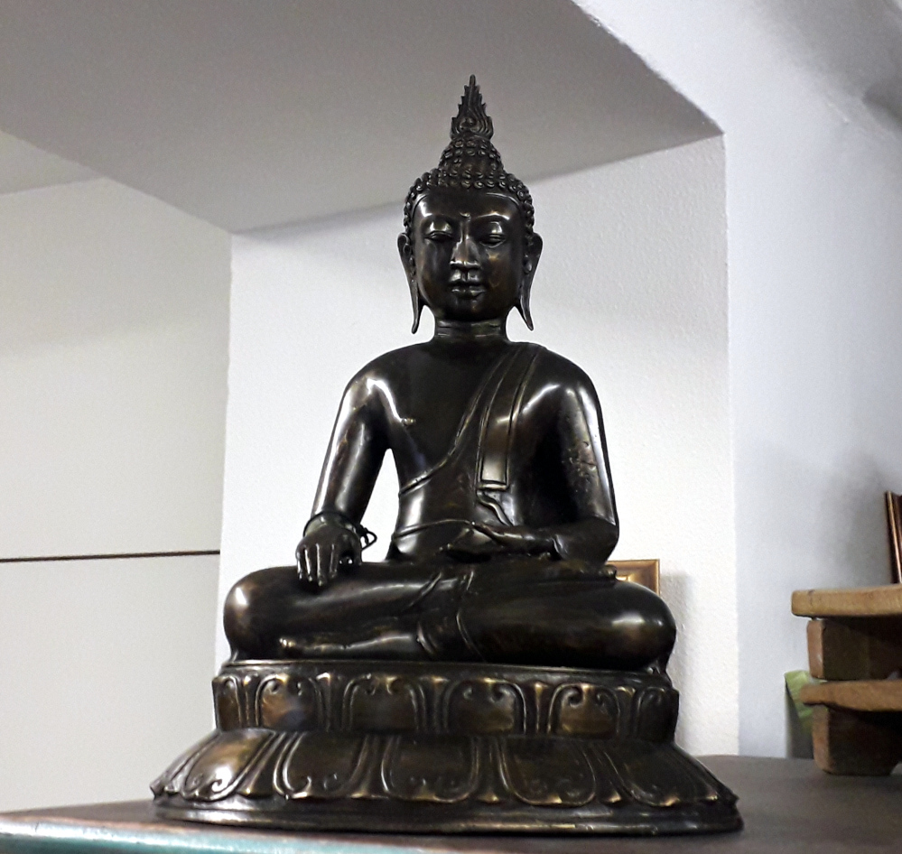 buddha aus bronze