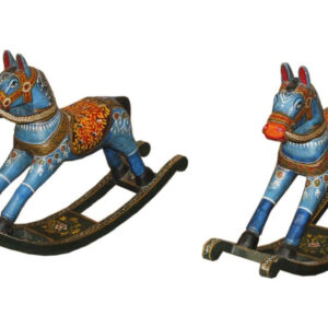 buntes schaukelpferd aus indien