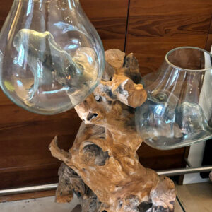 glas auf teak mundgeblasen