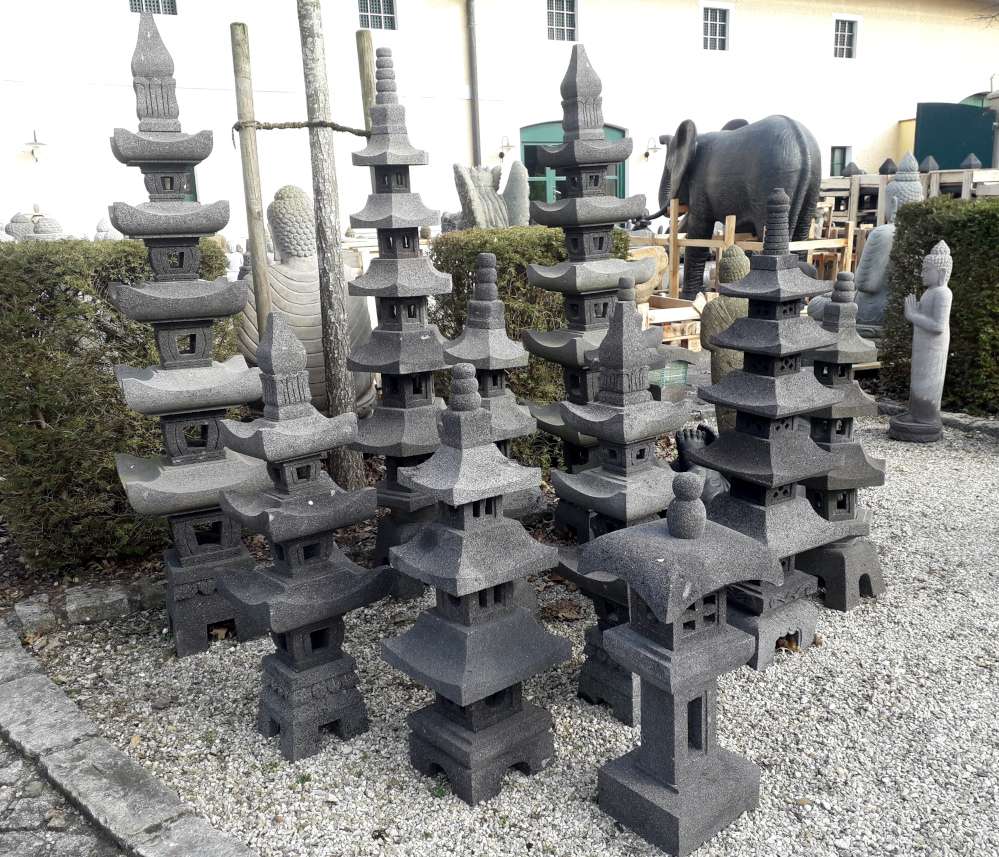 pagoden aus lavastein