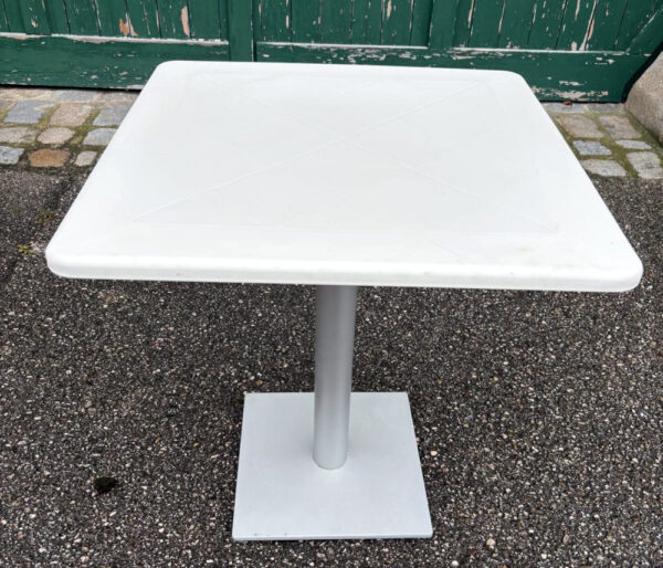 tisch outdoor