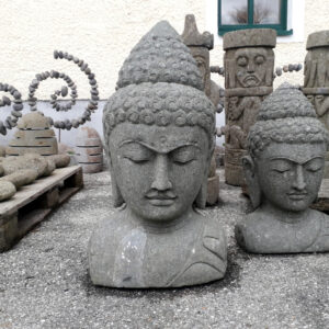frostsicherer buddhakopf aus lavastein
