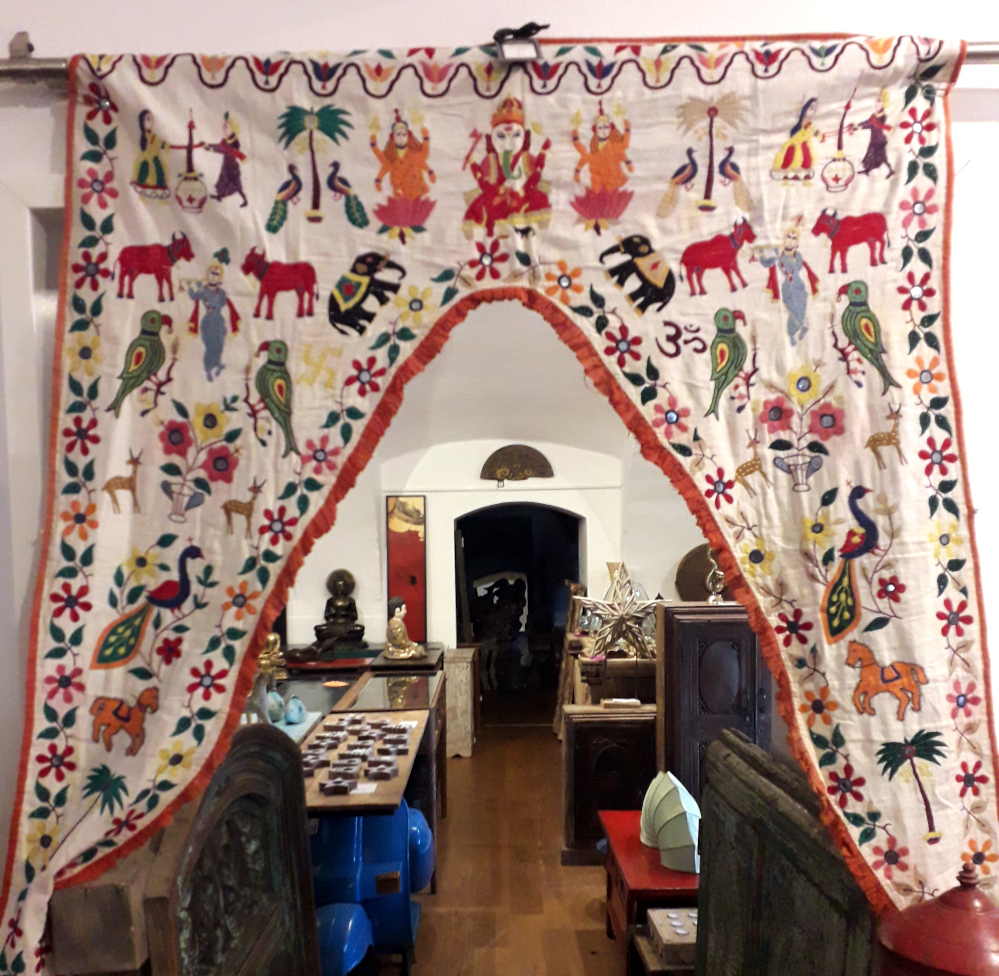 tuerumrandung aus stoff goa