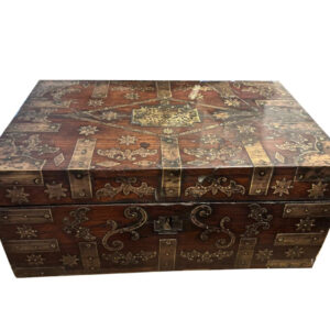 alte schatzkiste aus indien