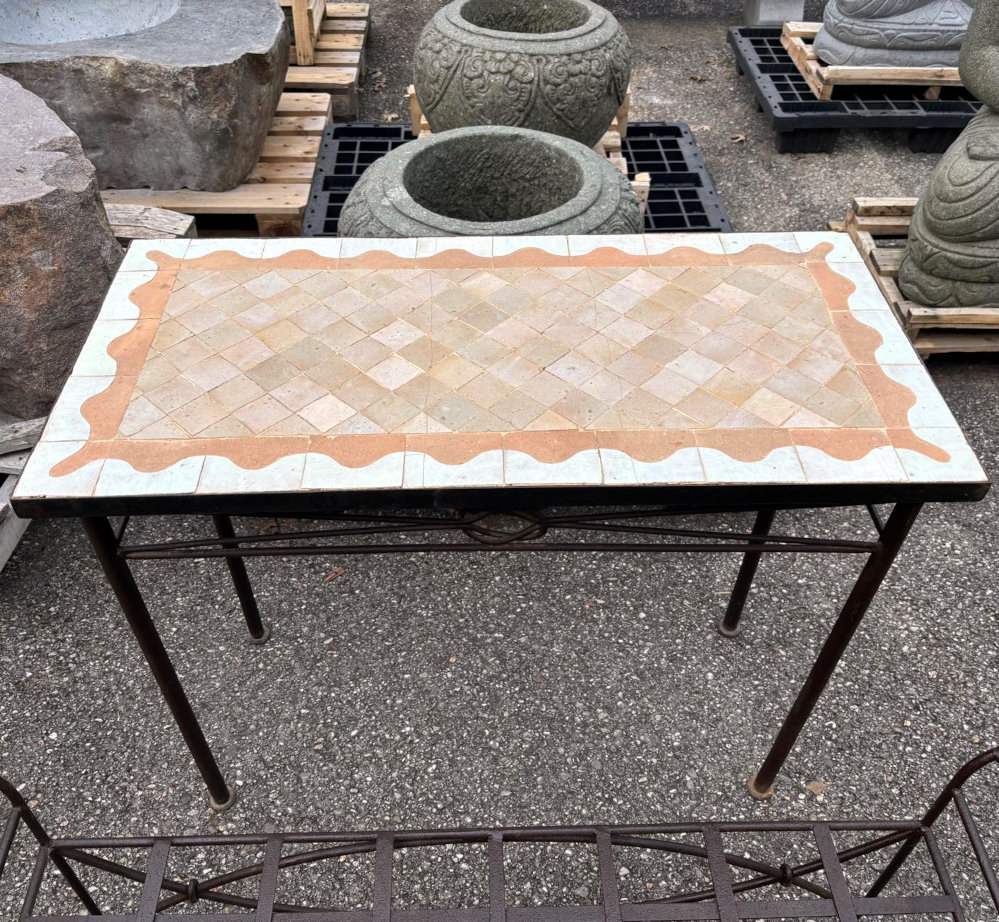 mosaiktisch aus marrakesch