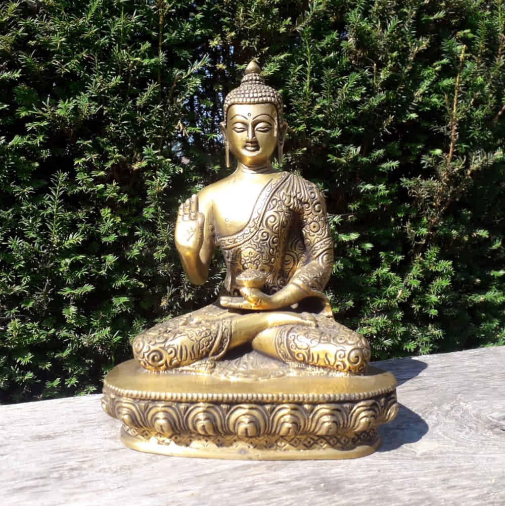 der lehrende buddha mit der vitarka mudra aus indien